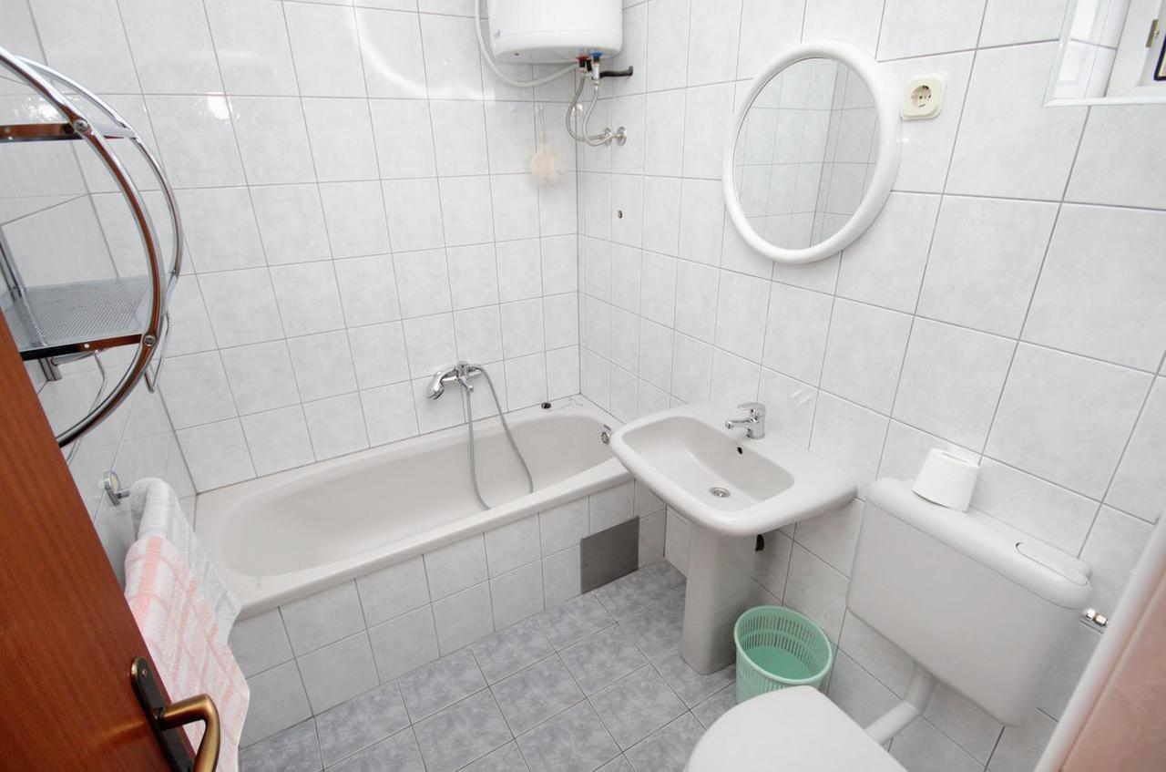 Apartments By The Sea Klenovica, Novi Vinodolski - 5581 Luaran gambar